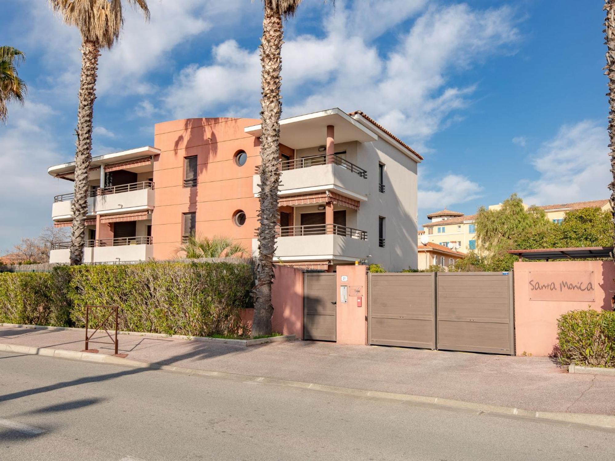 Apartment Santa Monica-1 By Interhome Frejus Bagian luar foto